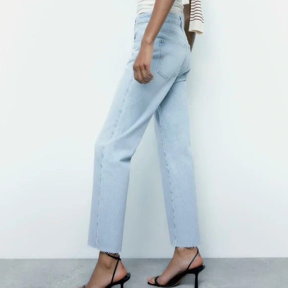 Zara Z1975 HIGH-RISE STRAIGHT JEANS light wash - Picture 3 of 14